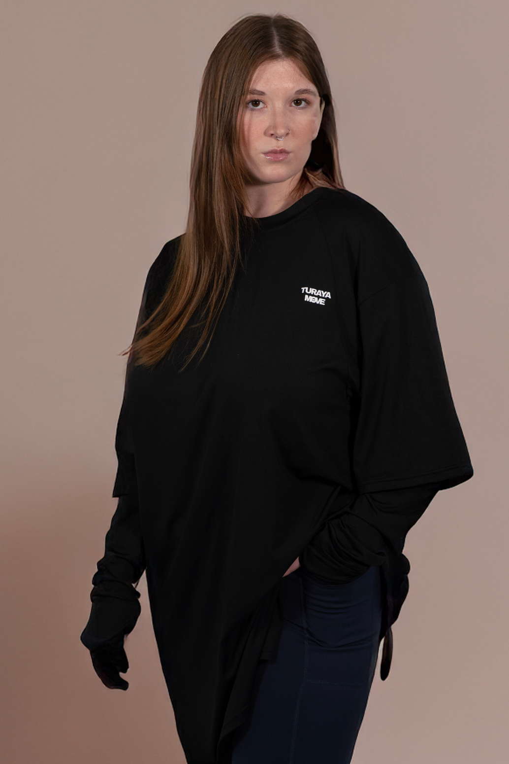 Muslim woman  wearing modest active top — TURAYA MOVE Canada